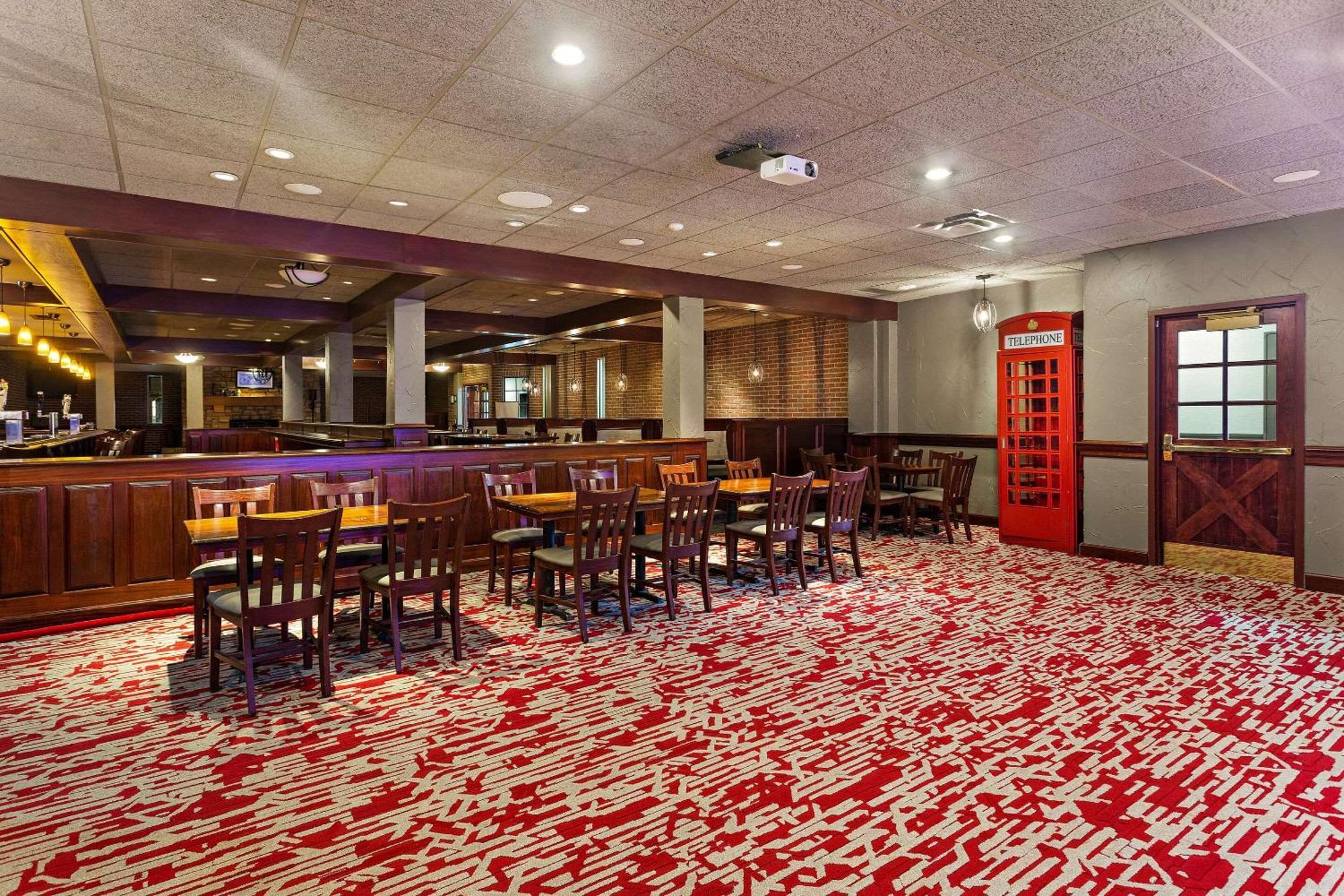 The Clover Hotel, Ascend Hotel Collection South Bend Bagian luar foto
