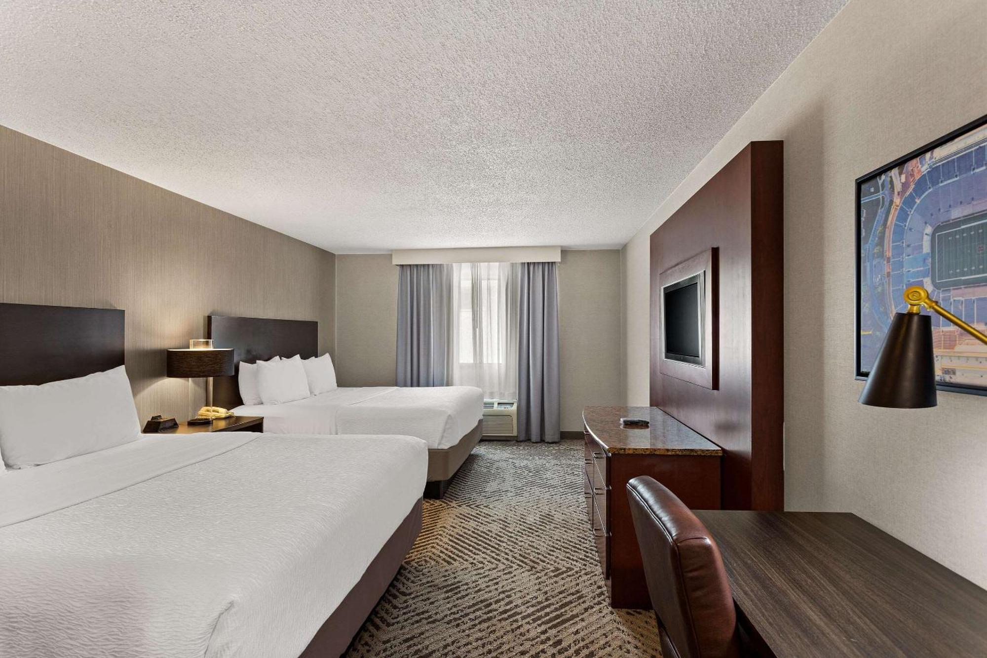 The Clover Hotel, Ascend Hotel Collection South Bend Bagian luar foto
