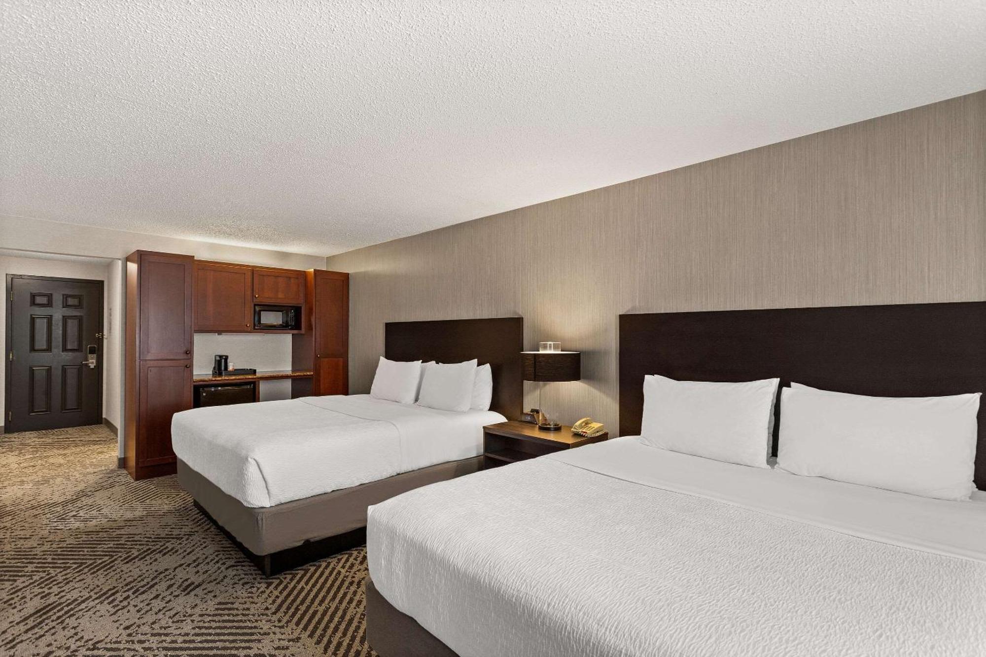 The Clover Hotel, Ascend Hotel Collection South Bend Bagian luar foto