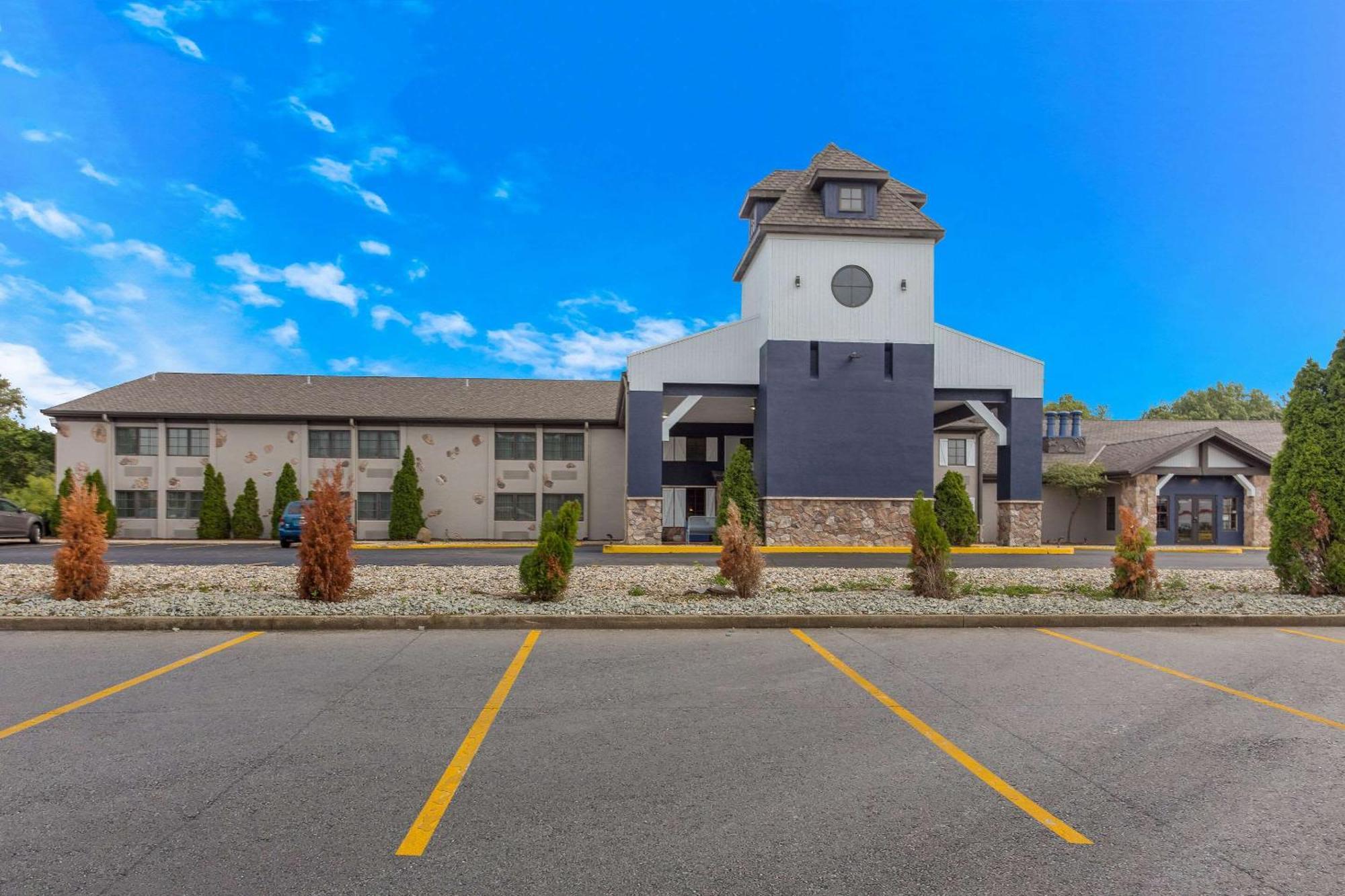 The Clover Hotel, Ascend Hotel Collection South Bend Bagian luar foto