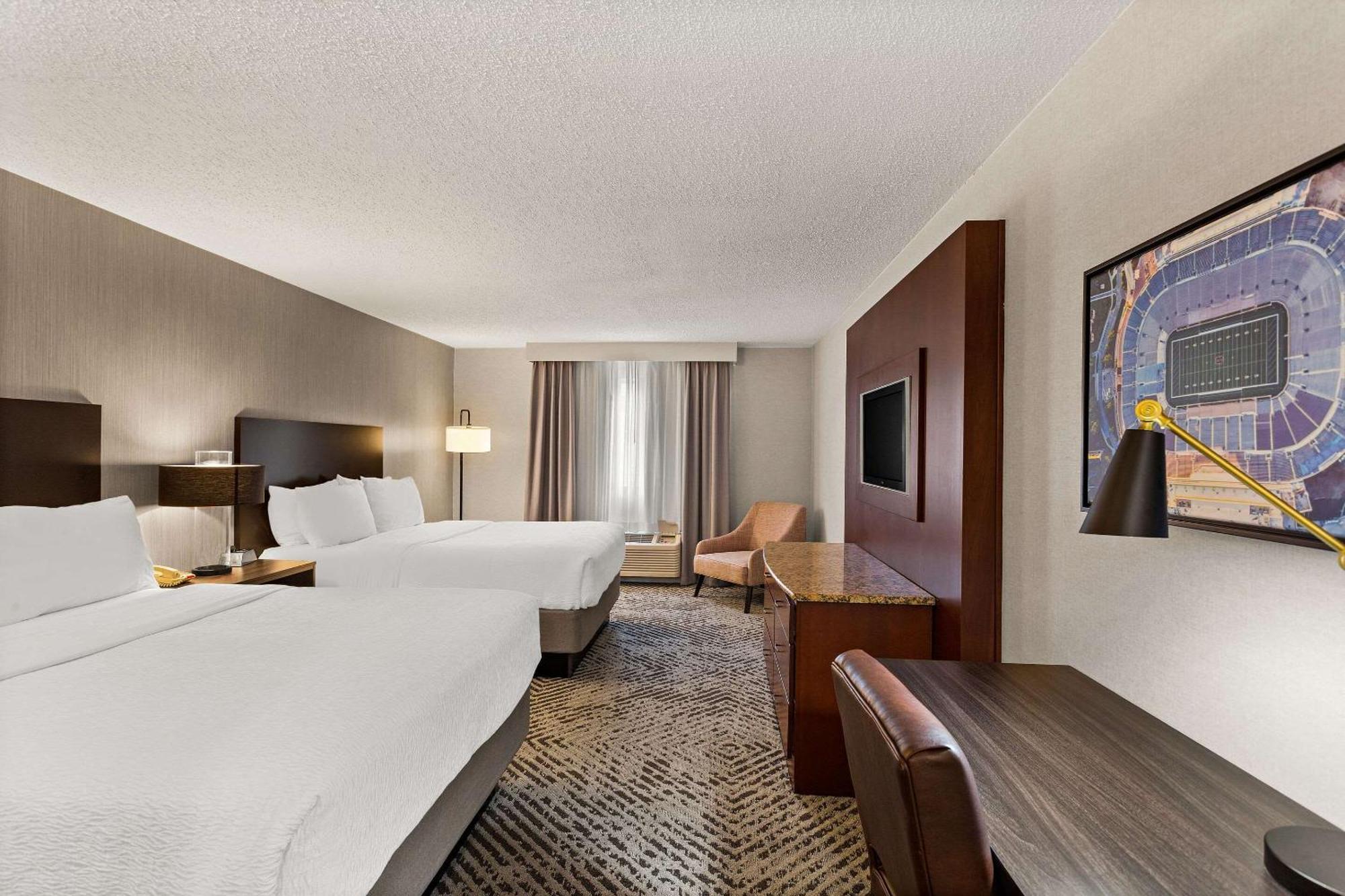The Clover Hotel, Ascend Hotel Collection South Bend Bagian luar foto